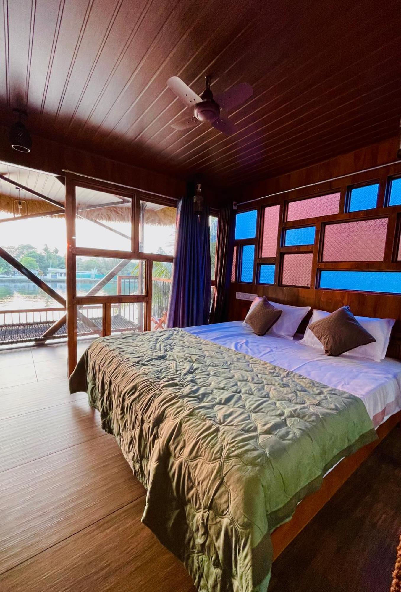 Tulsi Kayal Retreat Homestay *