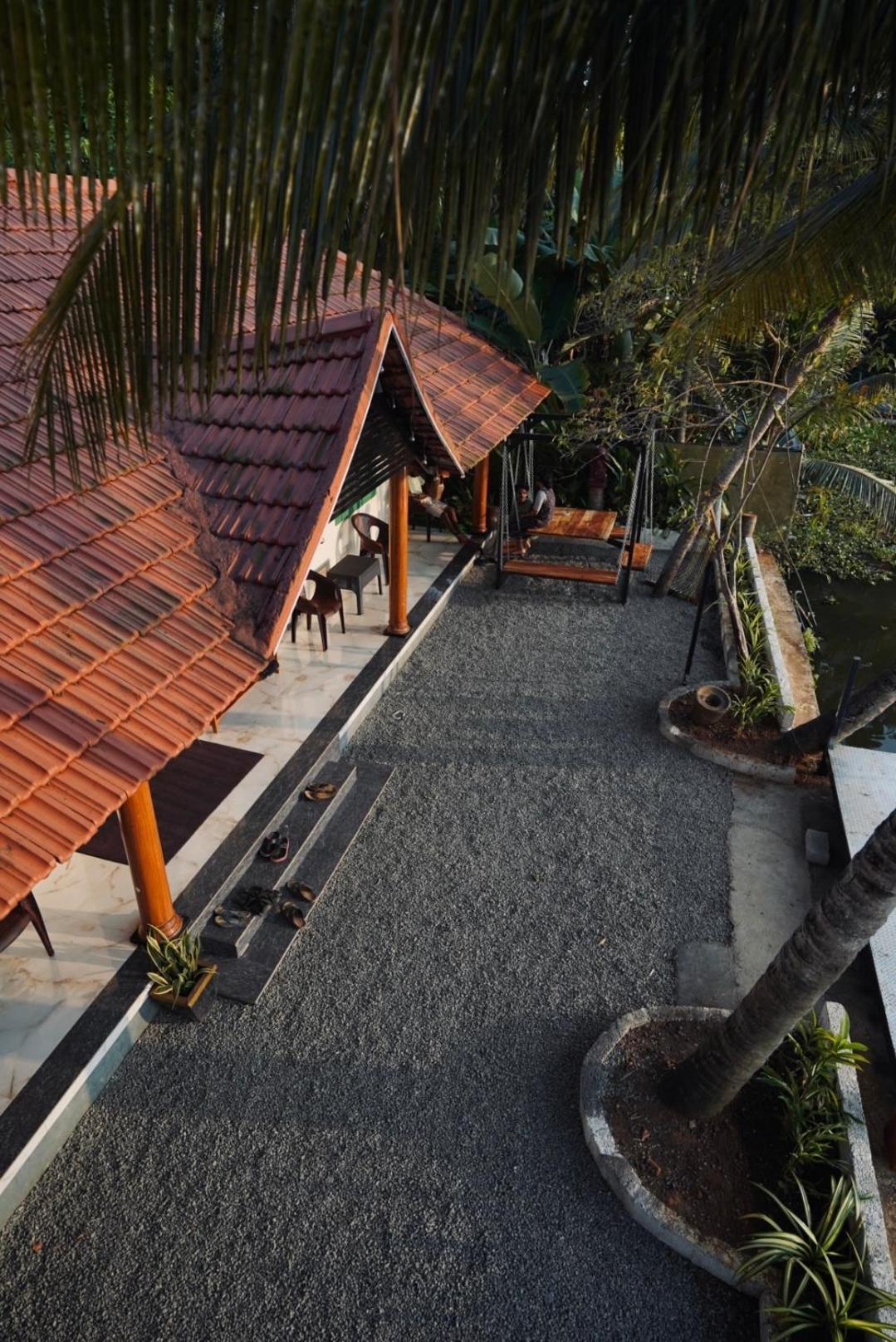 Tulsi Kayal Retreat *