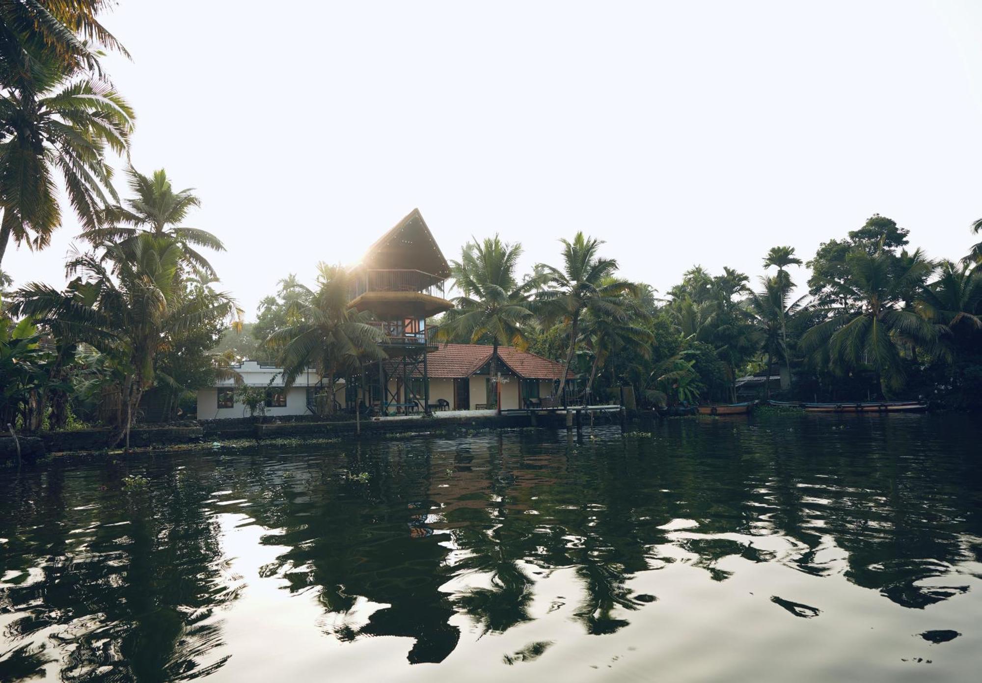 Tulsi Kayal Retreat Champakulam