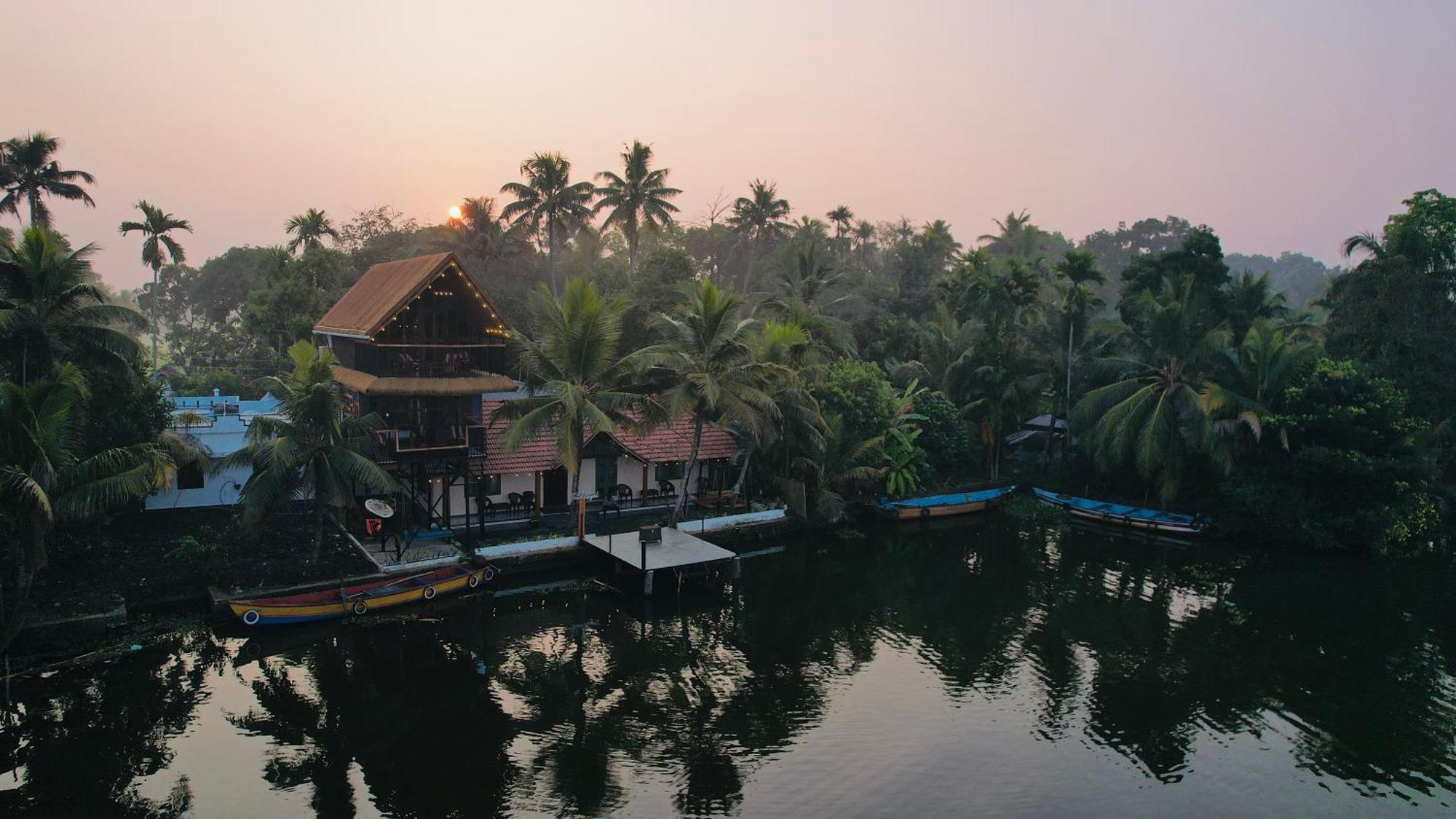 Tulsi Kayal Retreat Homestay