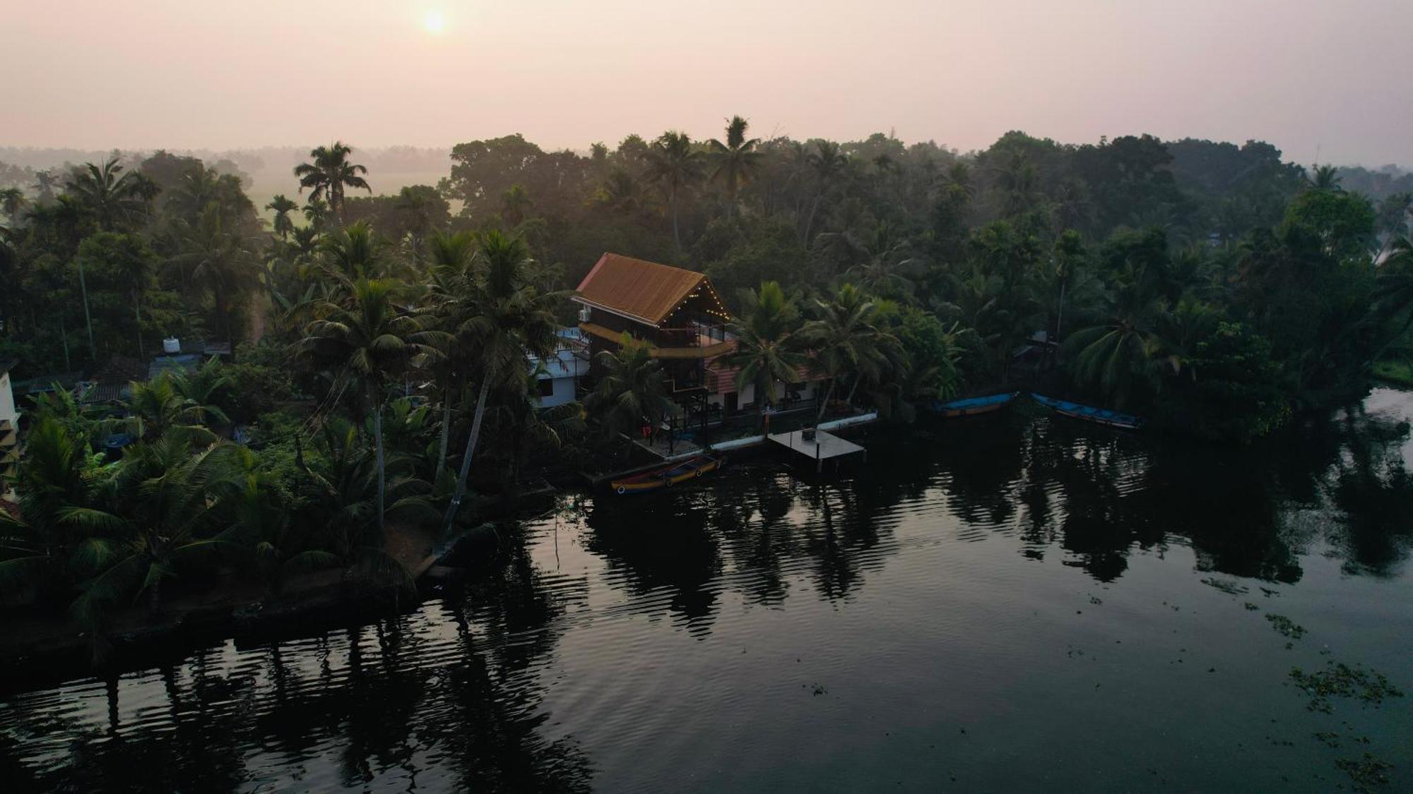 Tulsi Kayal Retreat Homestay