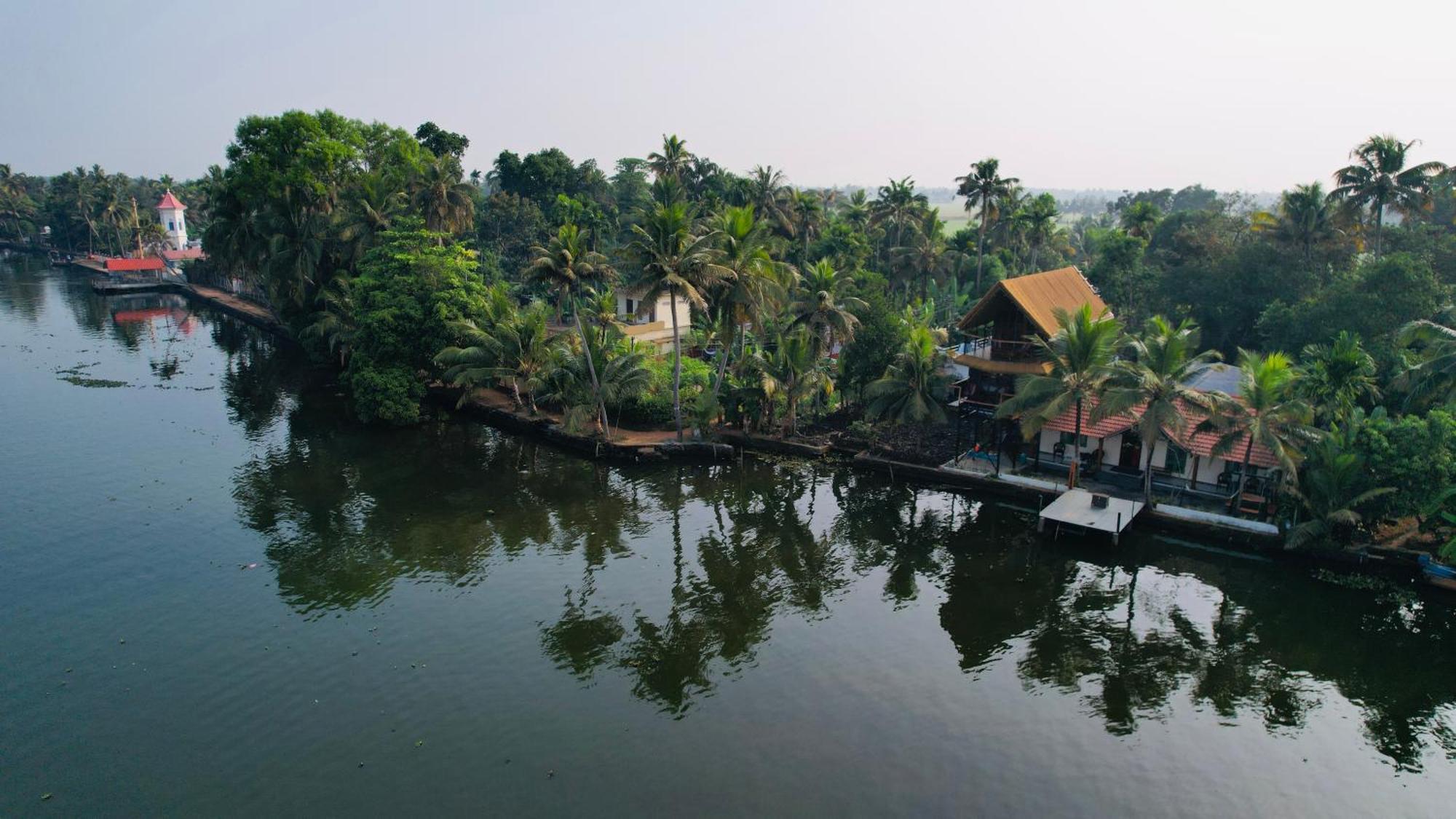 Tulsi Kayal Retreat Homestay *